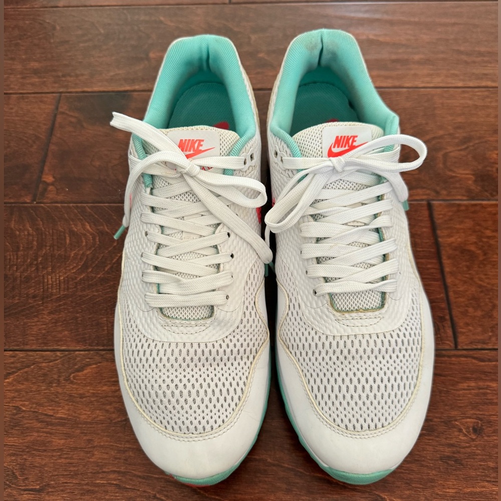 Nike golf shoes